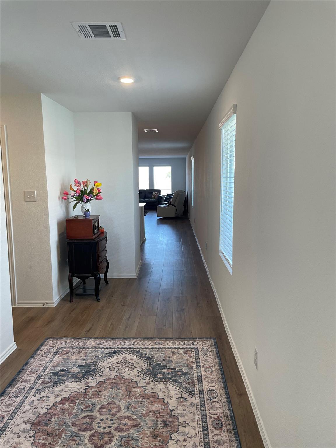 580 Rancho Del Cielo Loop, Jarrell, TX 76537