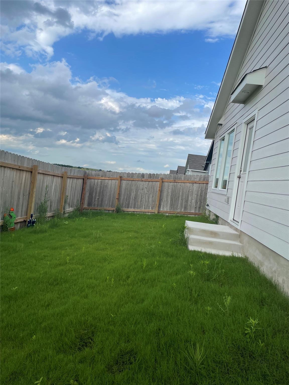 580 Rancho Del Cielo Loop, Jarrell, TX 76537