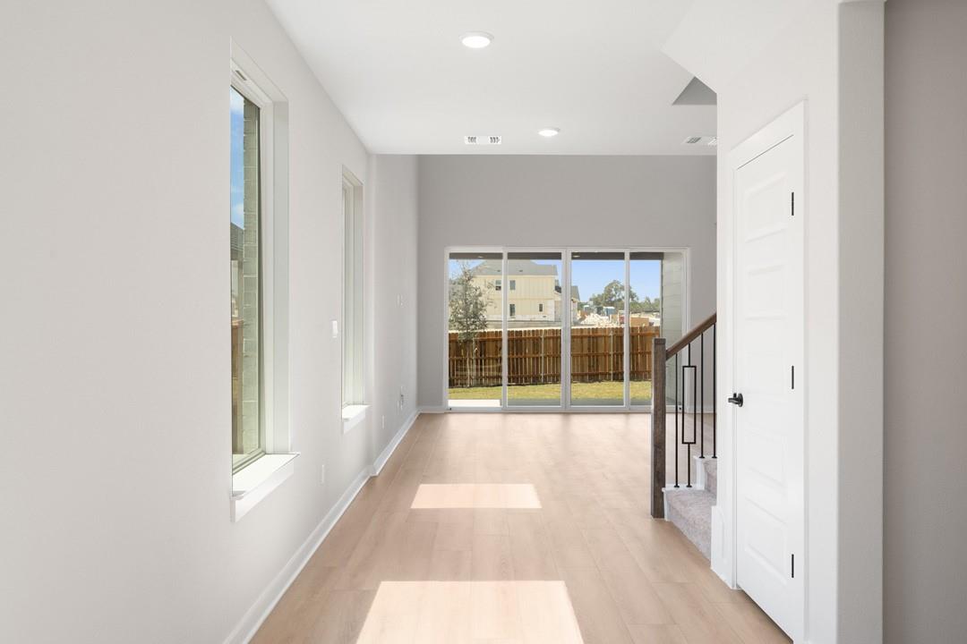 118 Granit Oak Drive, Dripping Springs, TX 78620