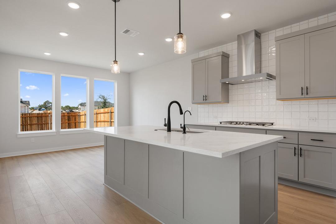 118 Granit Oak Drive, Dripping Springs, TX 78620