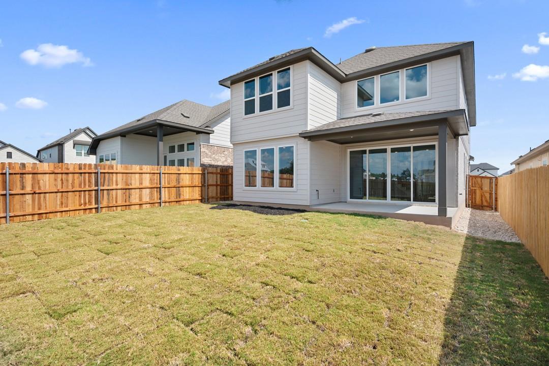 118 Granit Oak Drive, Dripping Springs, TX 78620