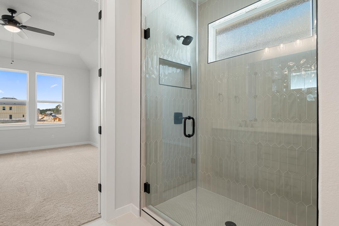 118 Granit Oak Drive, Dripping Springs, TX 78620