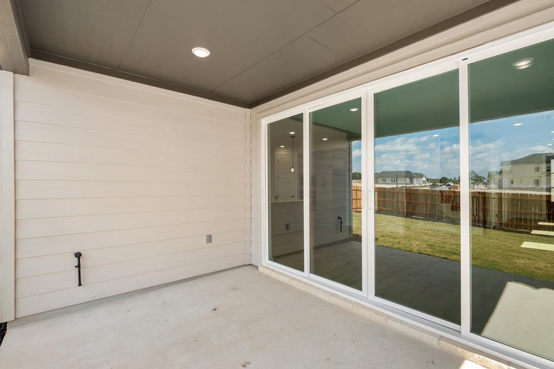 118 Granit Oak Drive, Dripping Springs, TX 78620