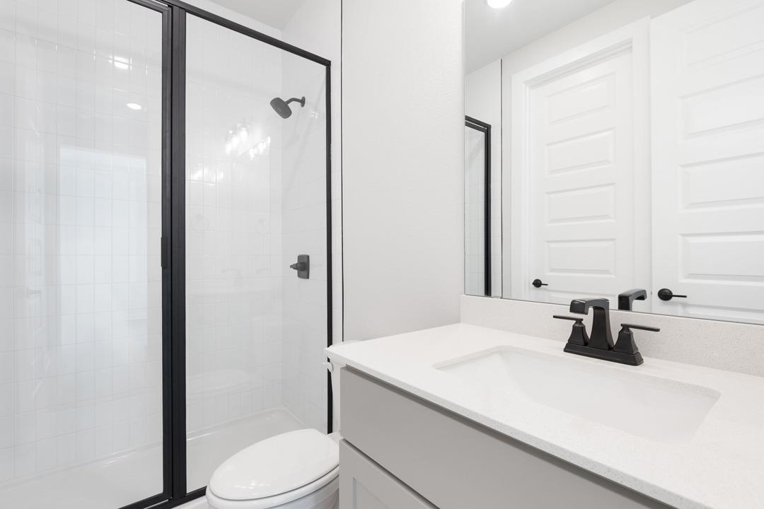 118 Granit Oak Drive, Dripping Springs, TX 78620