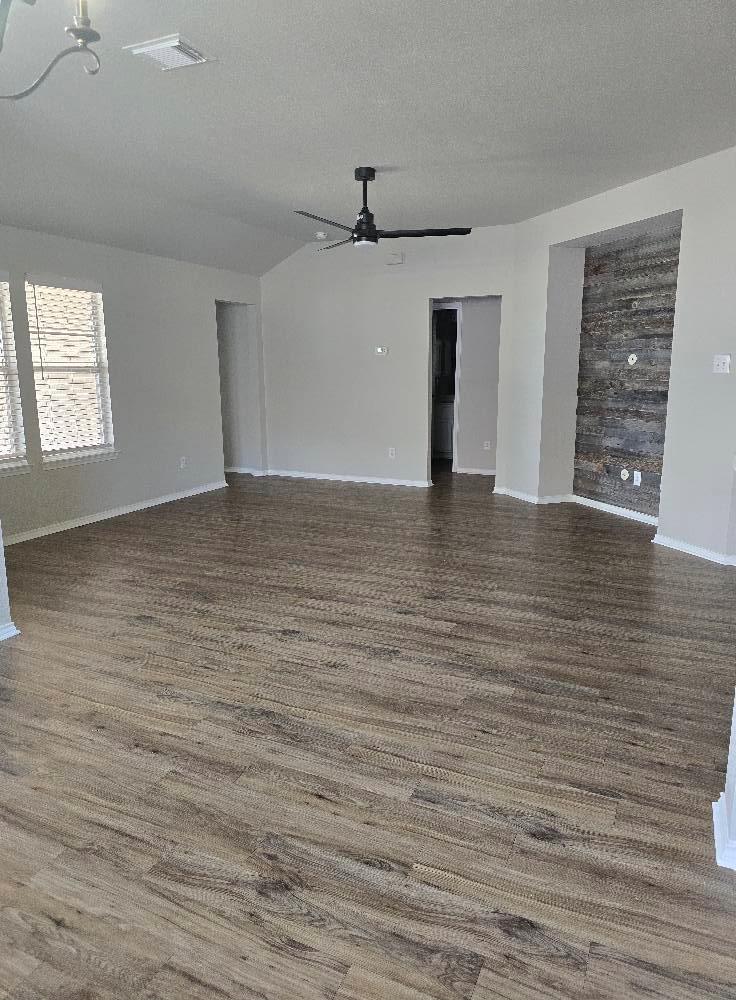 231 Winter St, Kyle, TX 78640