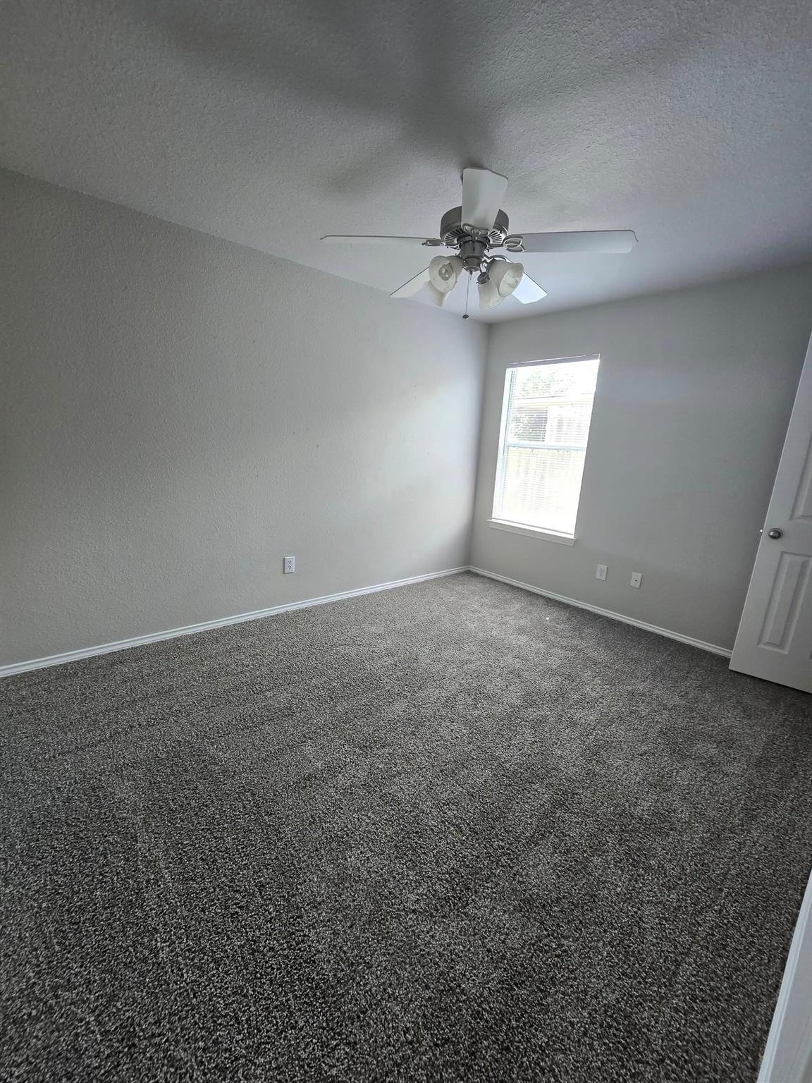 231 Winter St, Kyle, TX 78640