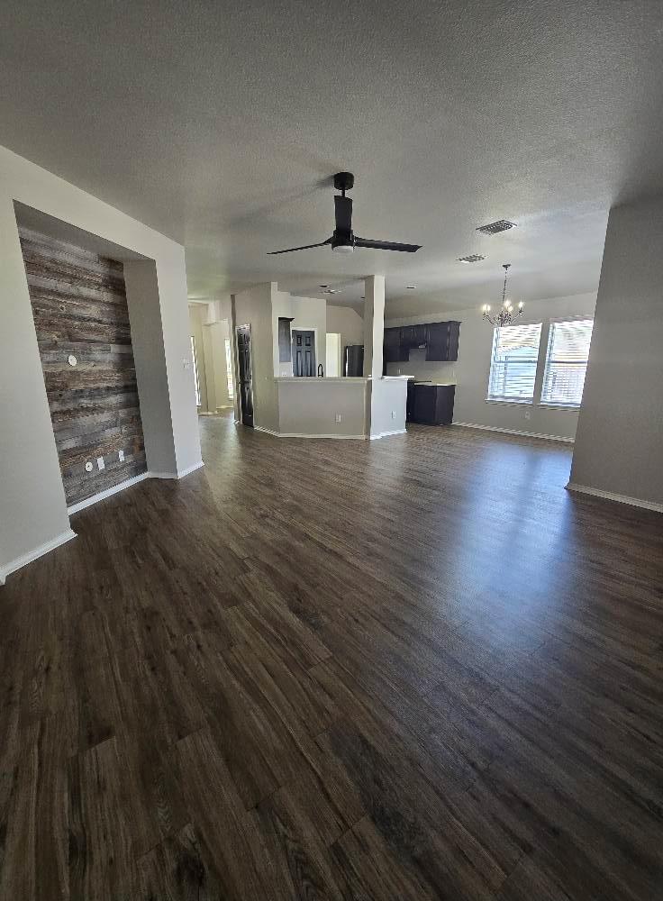 231 Winter St, Kyle, TX 78640