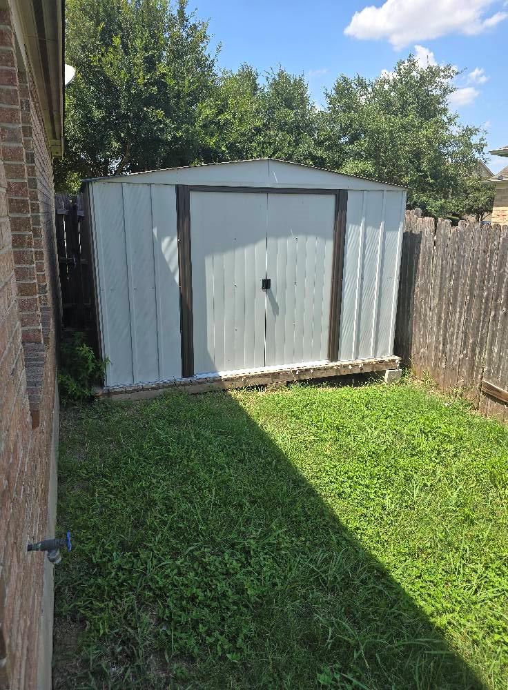 231 Winter St, Kyle, TX 78640