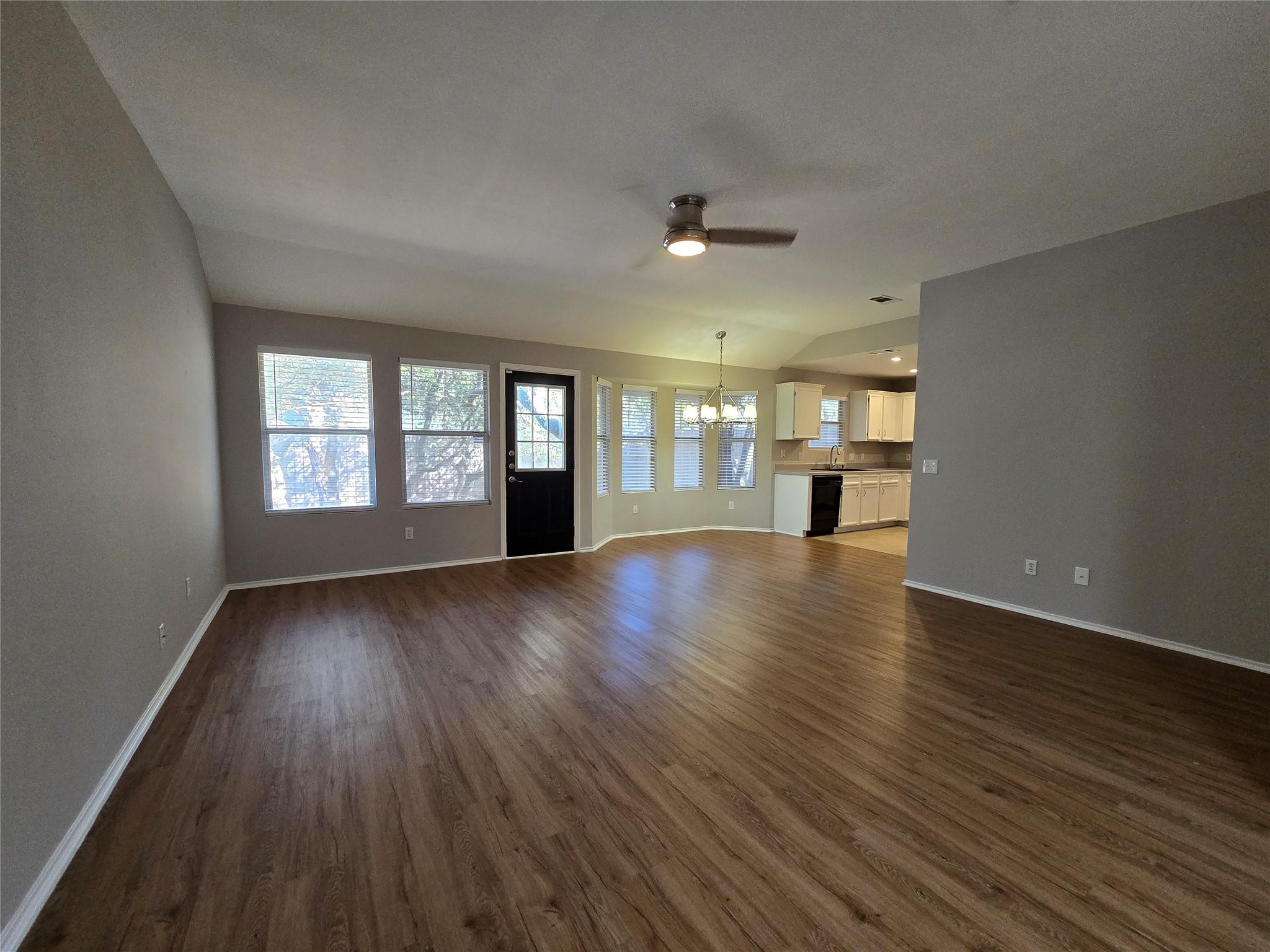 612 Sunny Brook Dr, Leander, TX 78641