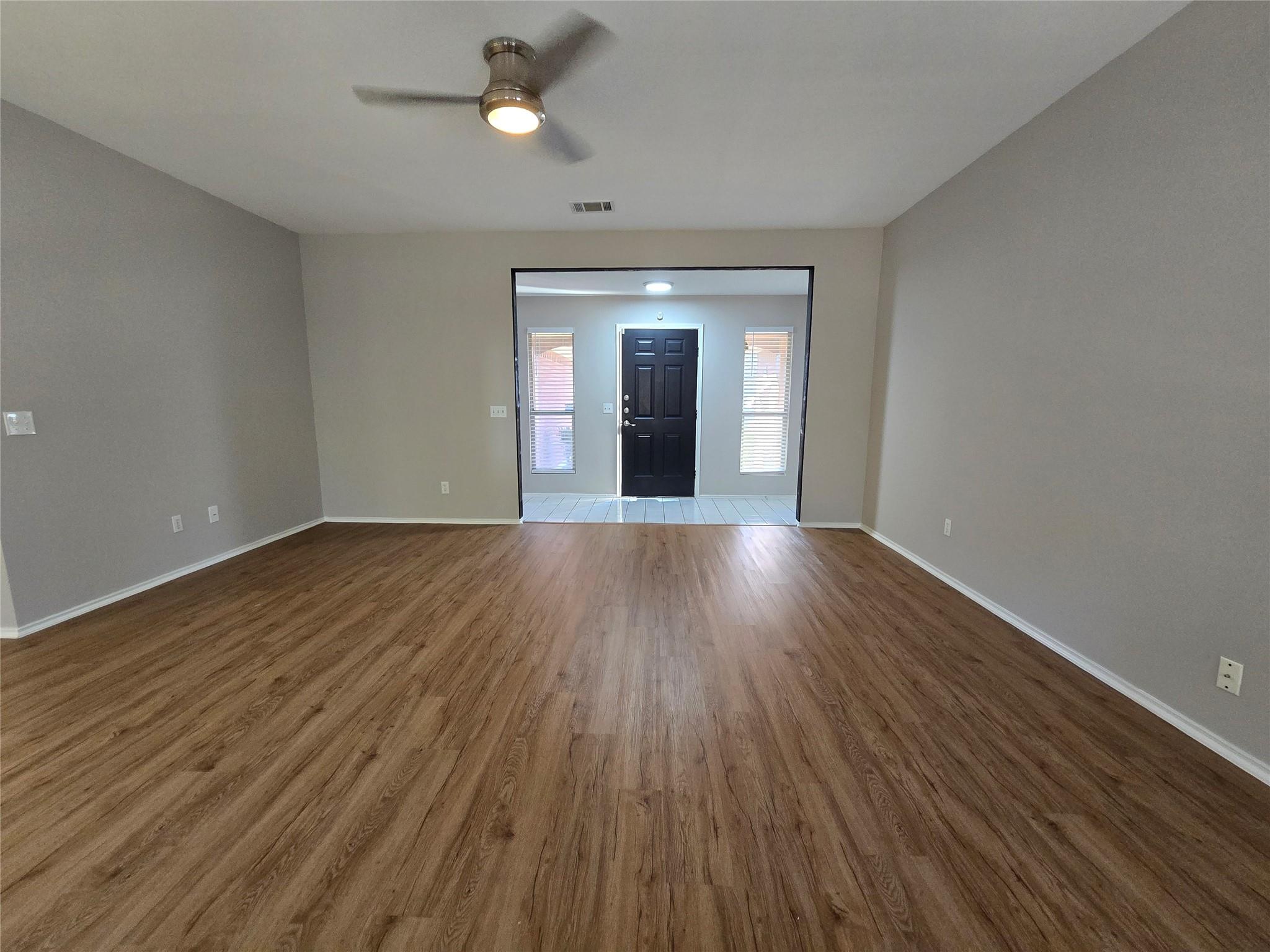 612 Sunny Brook Dr, Leander, TX 78641