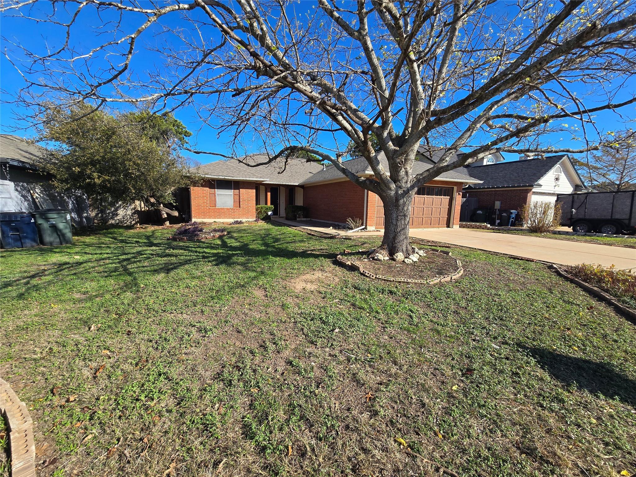 612 Sunny Brook Dr, Leander, TX 78641