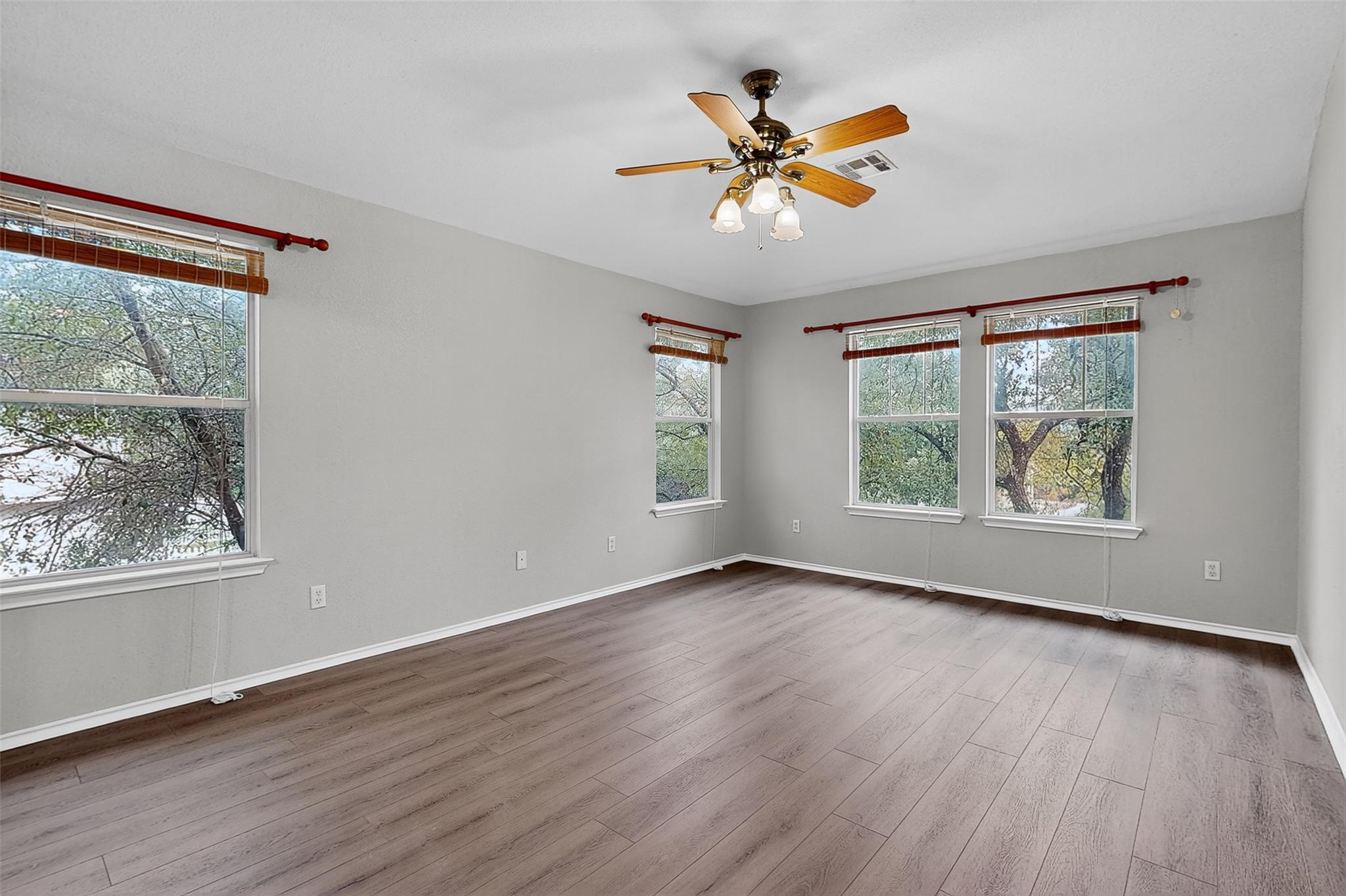 319 Bandstand Ln, Cedar Park, TX 78613