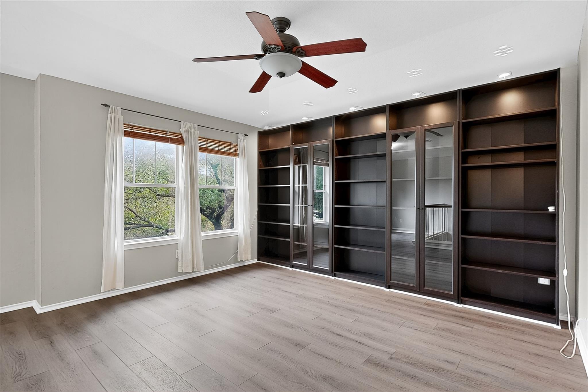 319 Bandstand Ln, Cedar Park, TX 78613