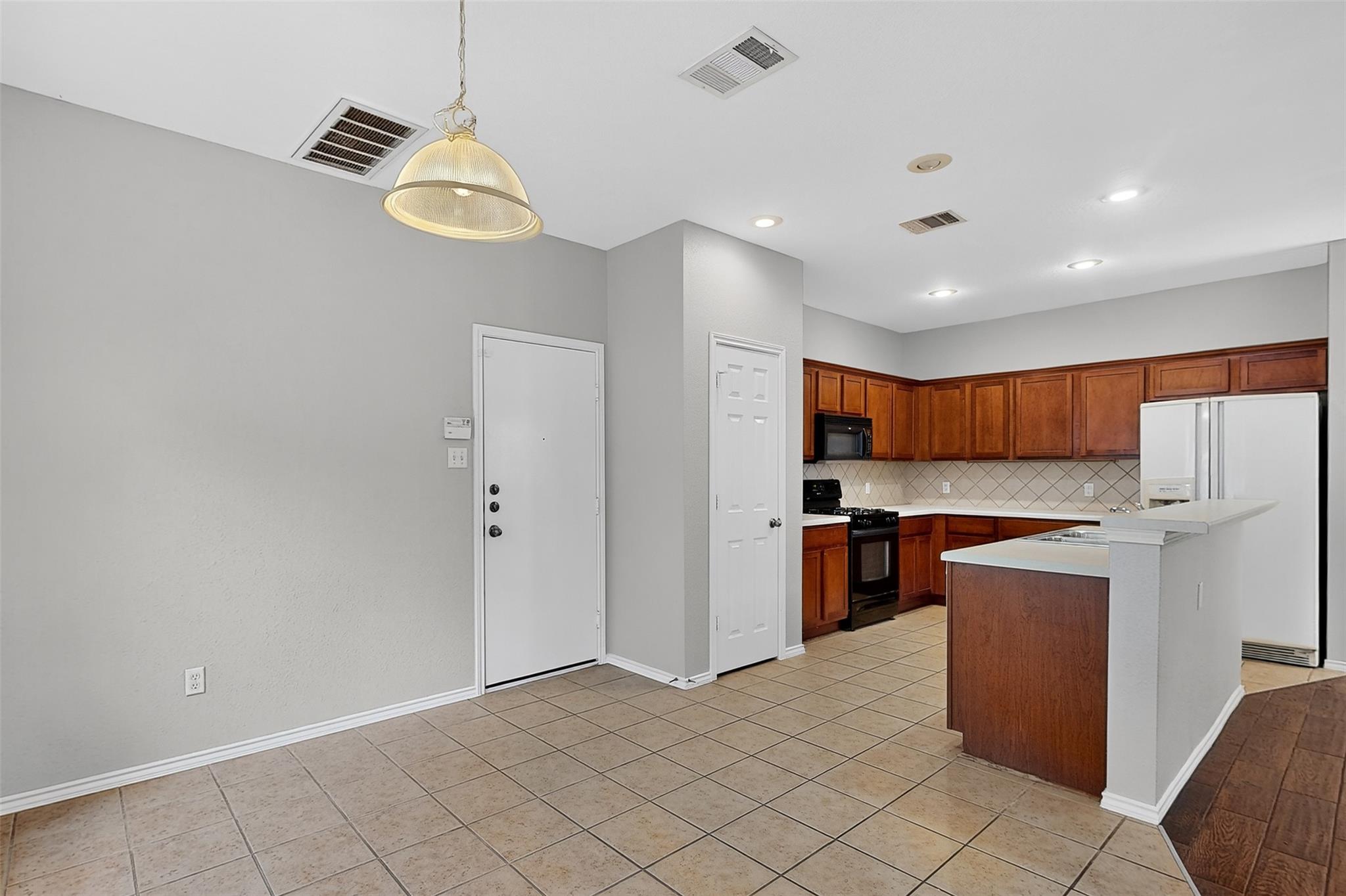 319 Bandstand Ln, Cedar Park, TX 78613