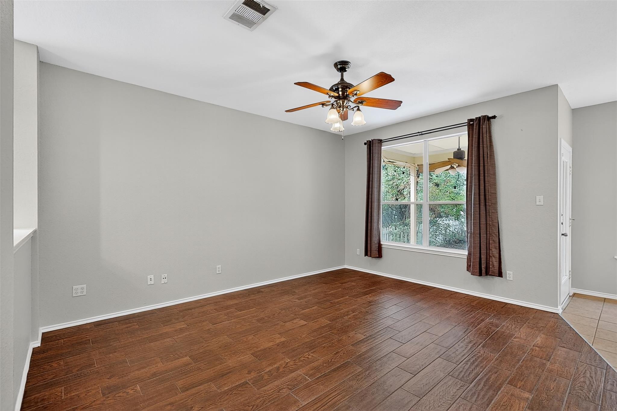 319 Bandstand Ln, Cedar Park, TX 78613