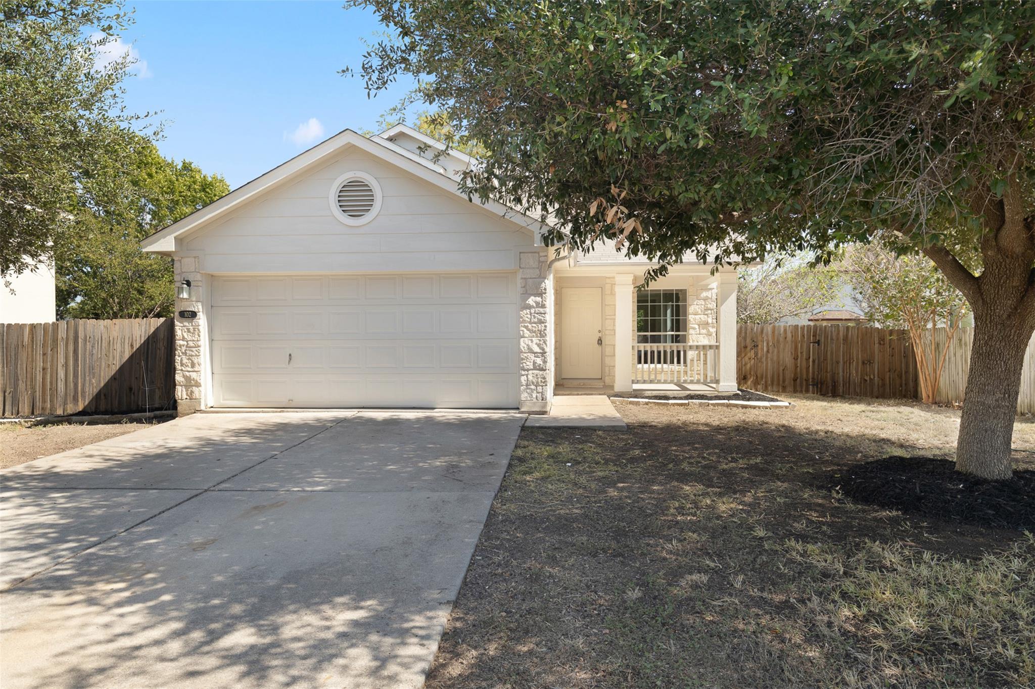 102 Orange Tree Ln, Georgetown, TX 78626