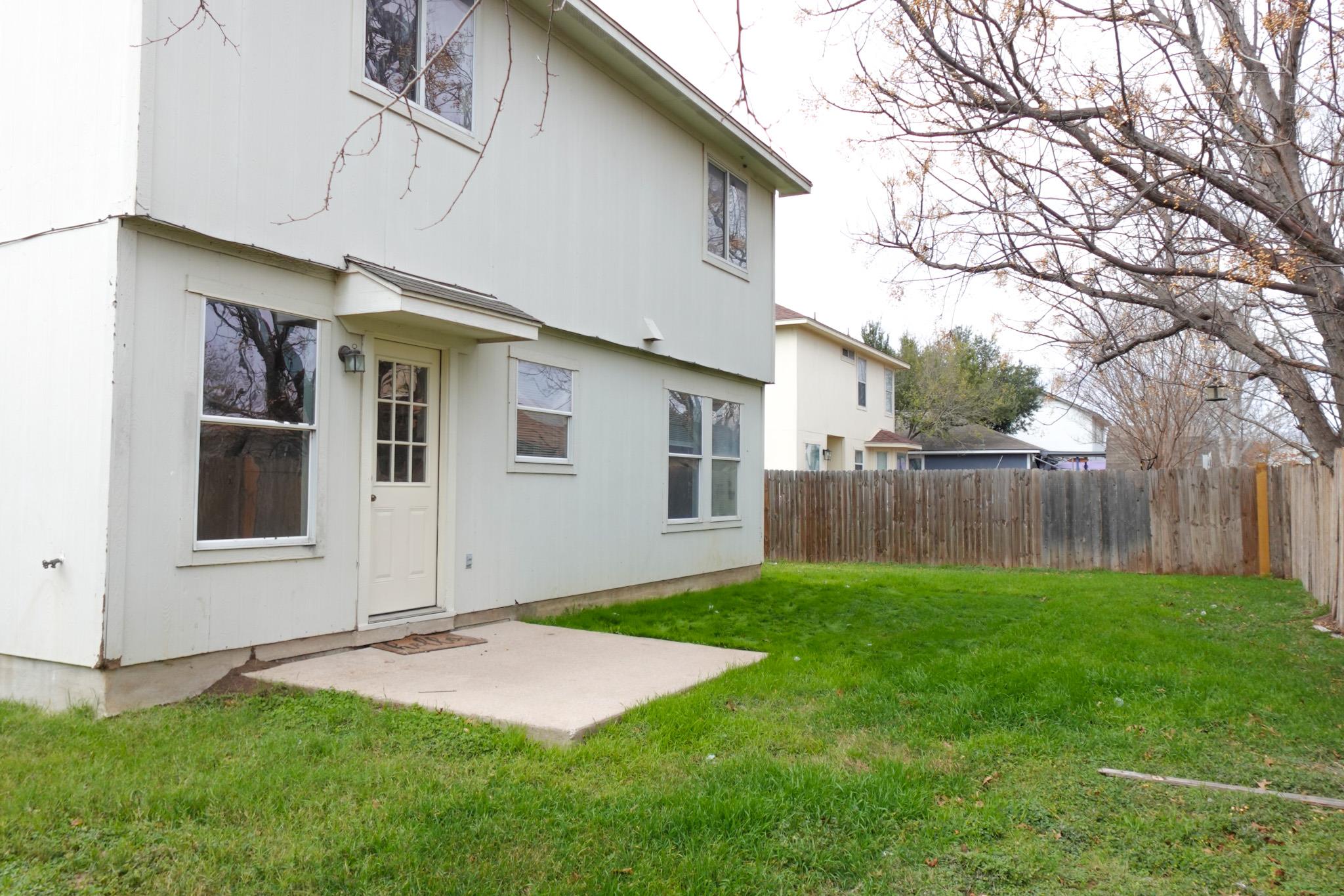 102 Orange Tree Ln, Georgetown, TX 78626