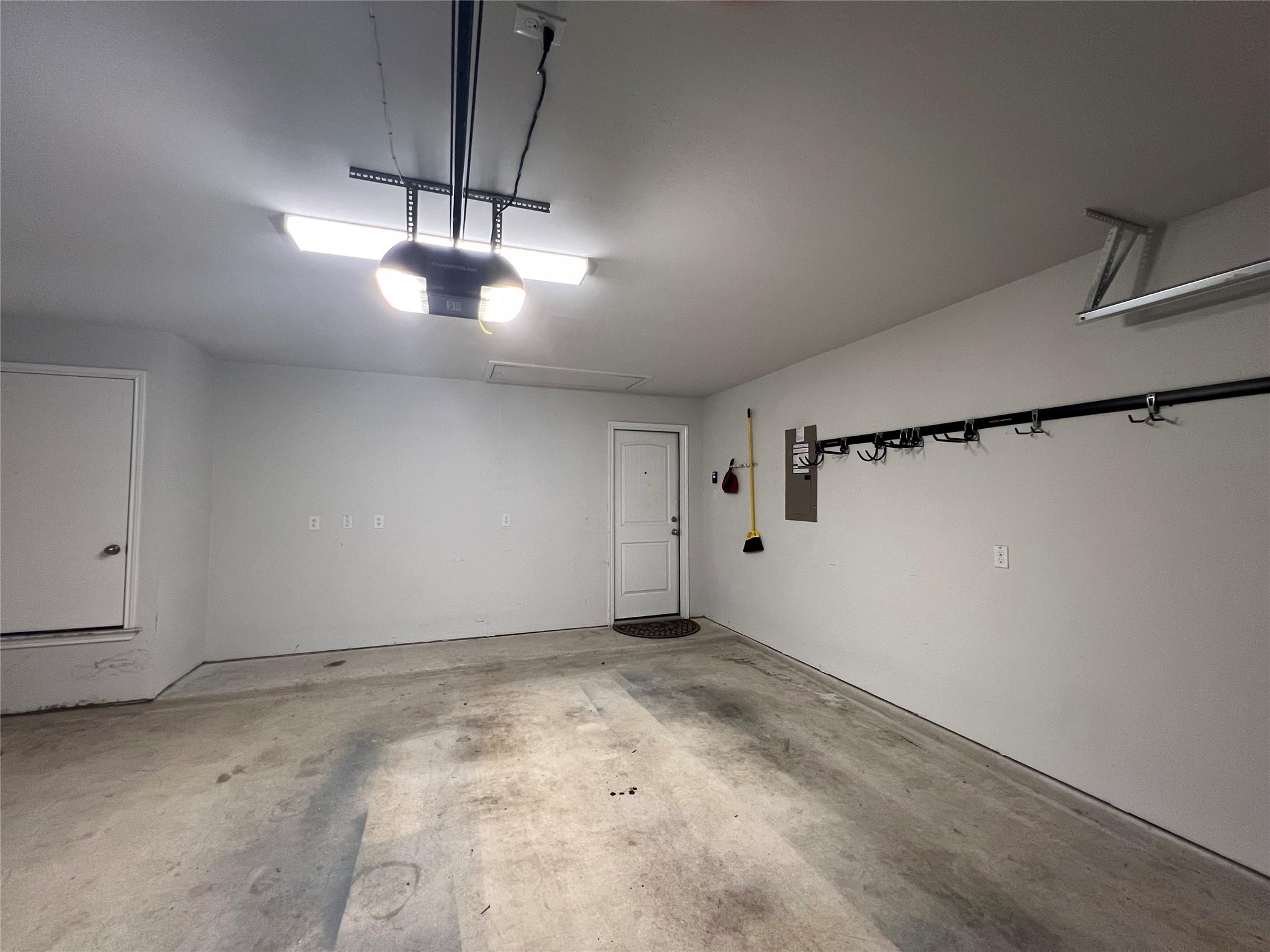 200 Nathaniel Dr, Taylor, TX 76574