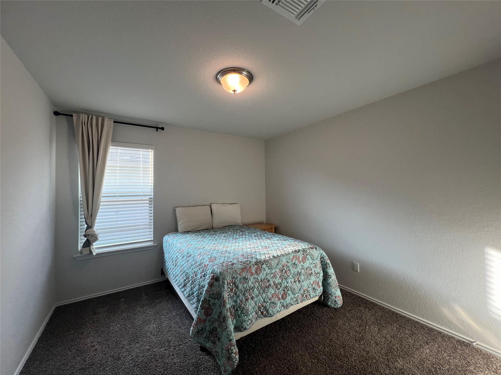 200 Nathaniel Dr, Taylor, TX 76574