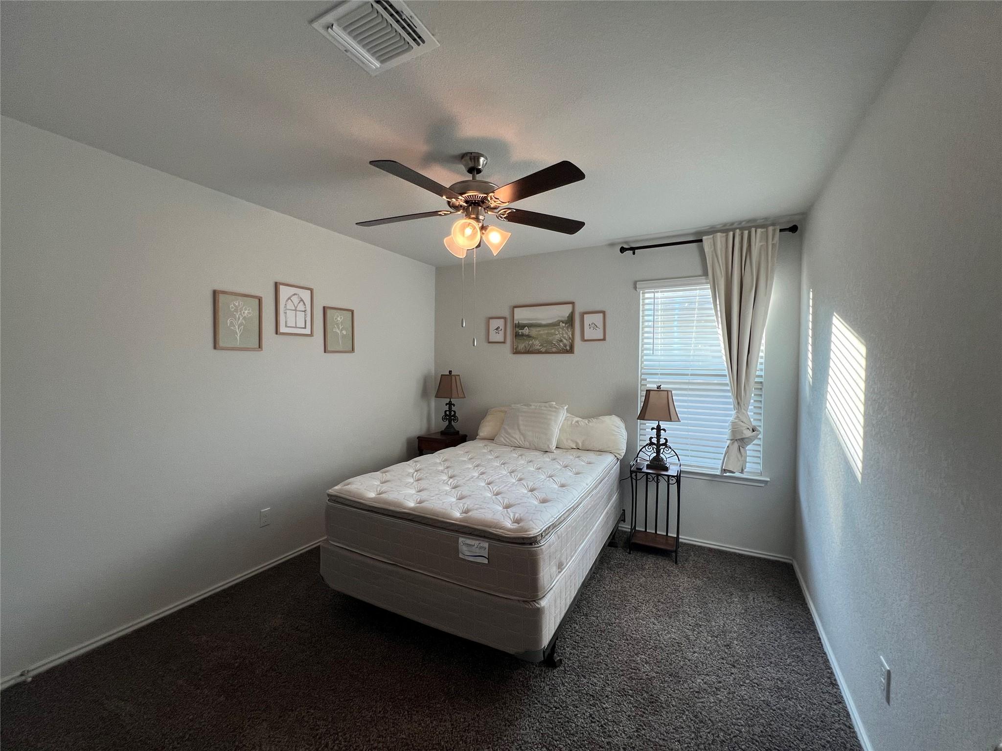 200 Nathaniel Dr, Taylor, TX 76574