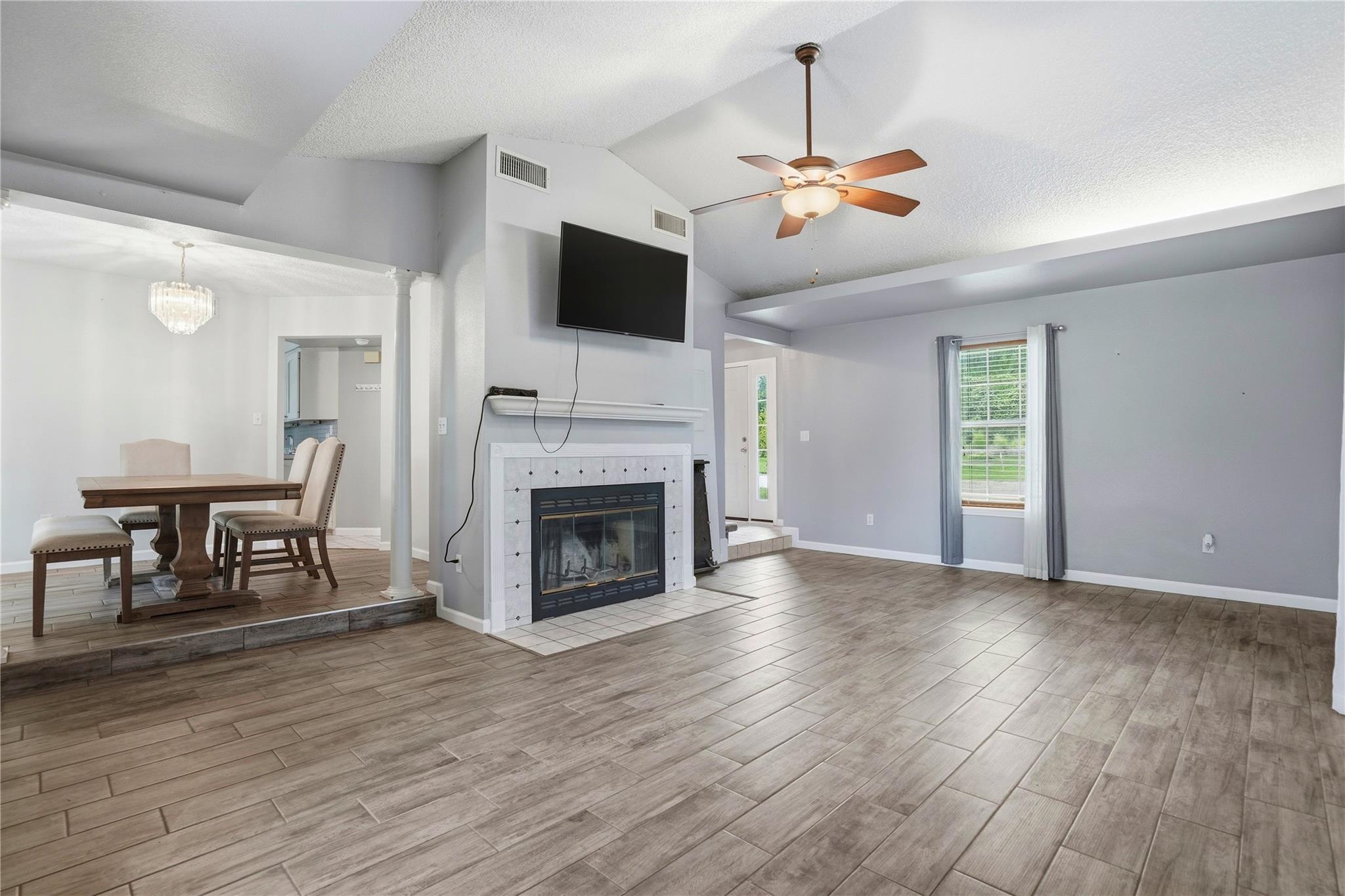 1201 Burkett Cir, Cameron, TX 76520