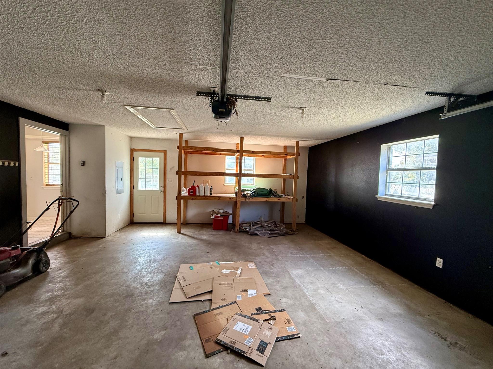 1201 Burkett Cir, Cameron, TX 76520