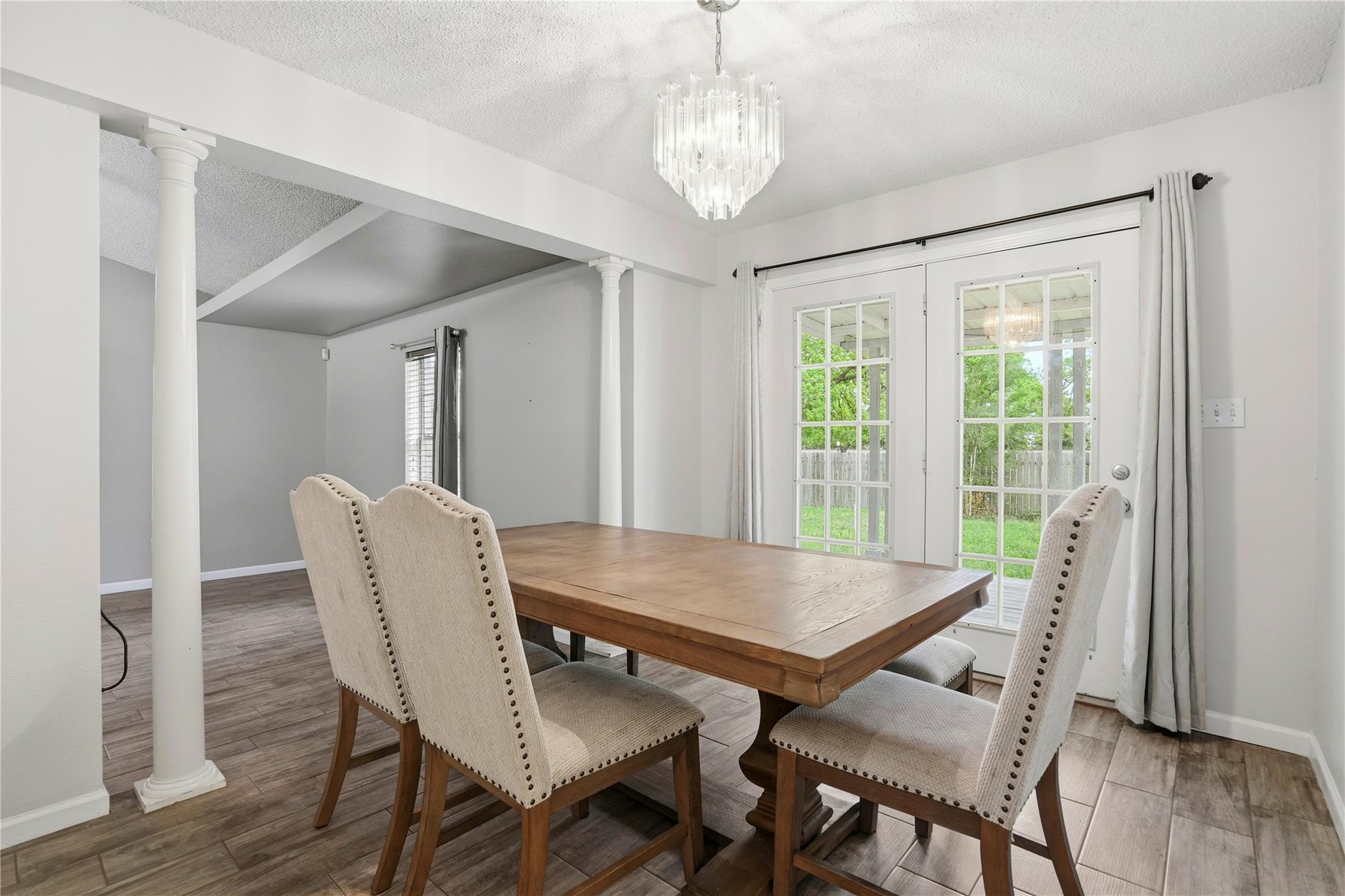 1201 Burkett Cir, Cameron, TX 76520