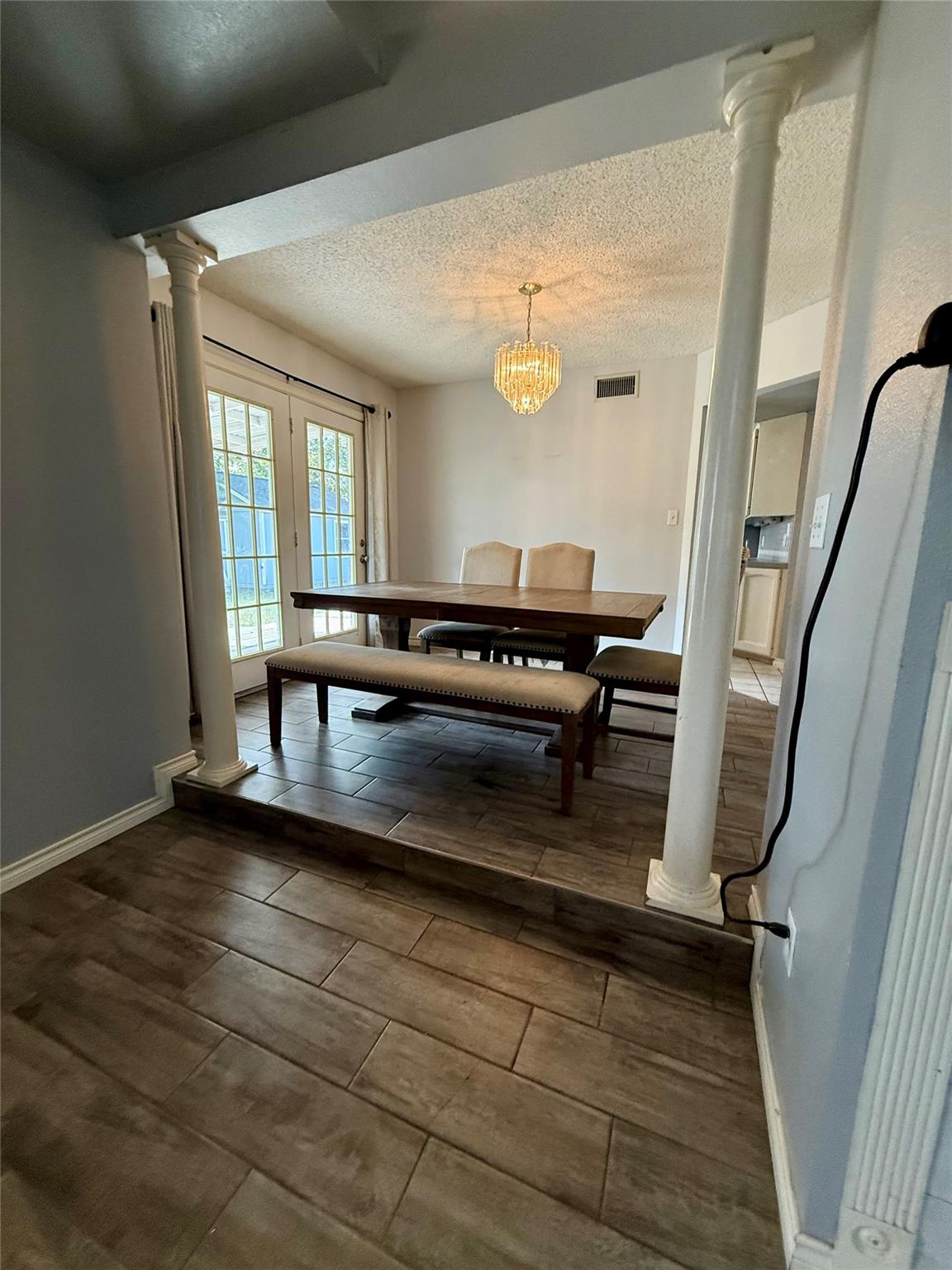 1201 Burkett Cir, Cameron, TX 76520