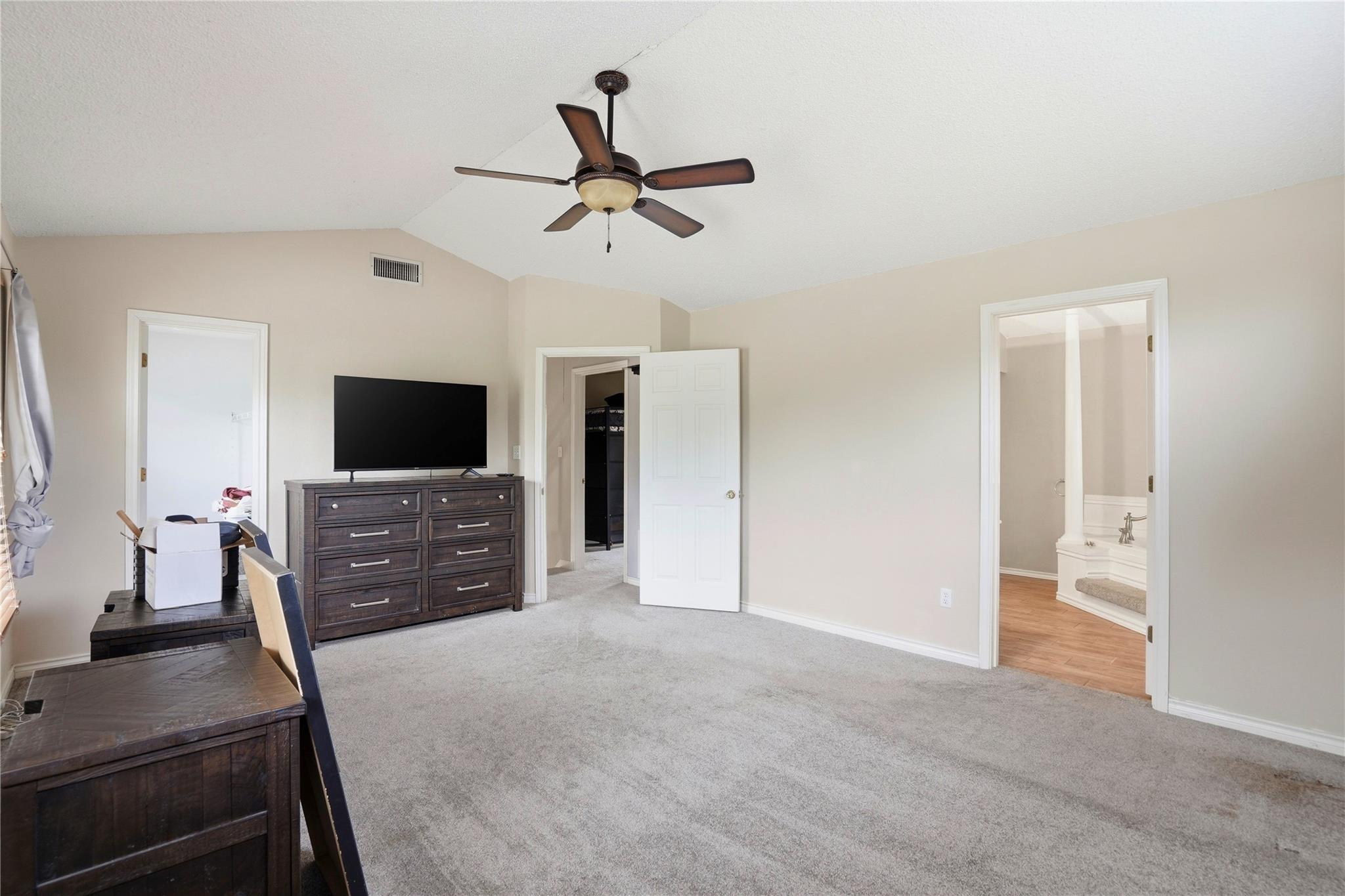 1201 Burkett Cir, Cameron, TX 76520