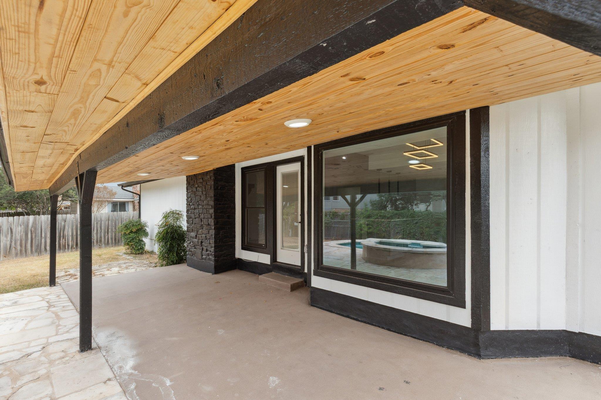 3912 Hillside Dr, Round Rock, TX 78681