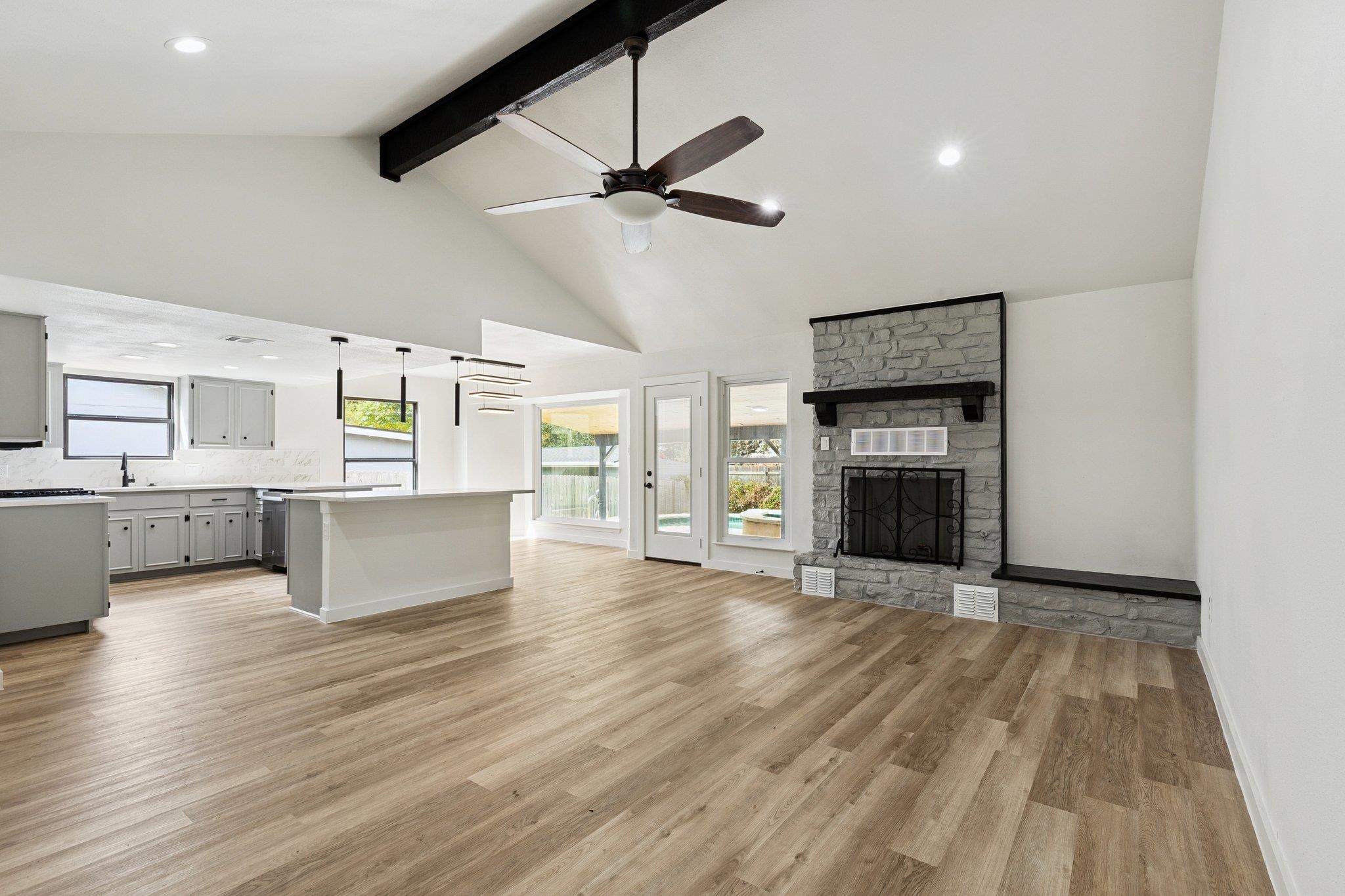 3912 Hillside Dr, Round Rock, TX 78681