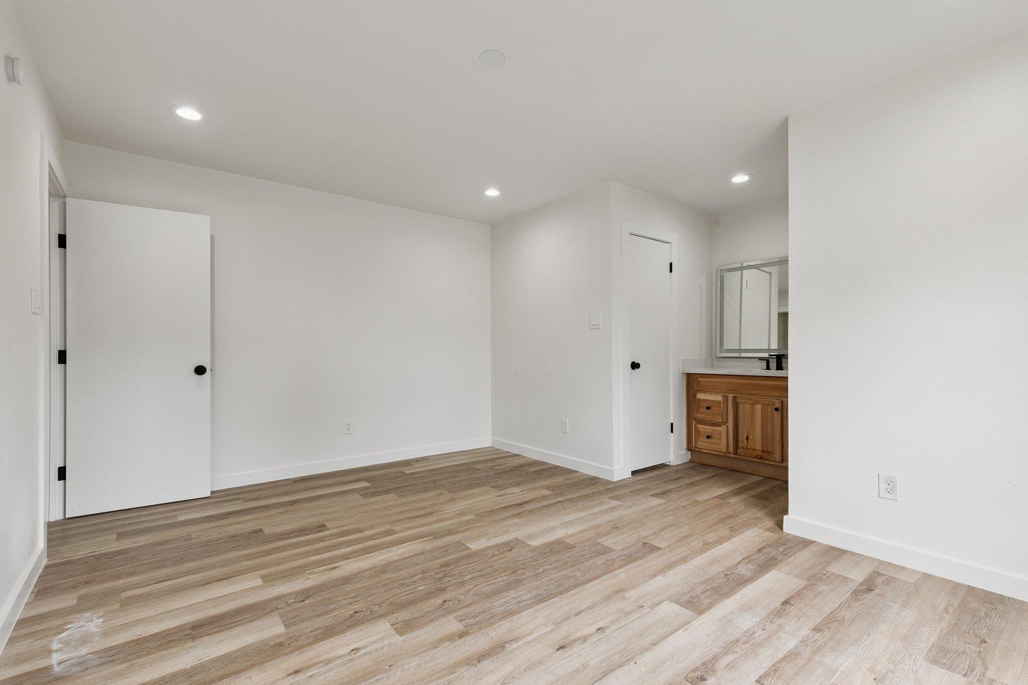 3912 Hillside Dr, Round Rock, TX 78681