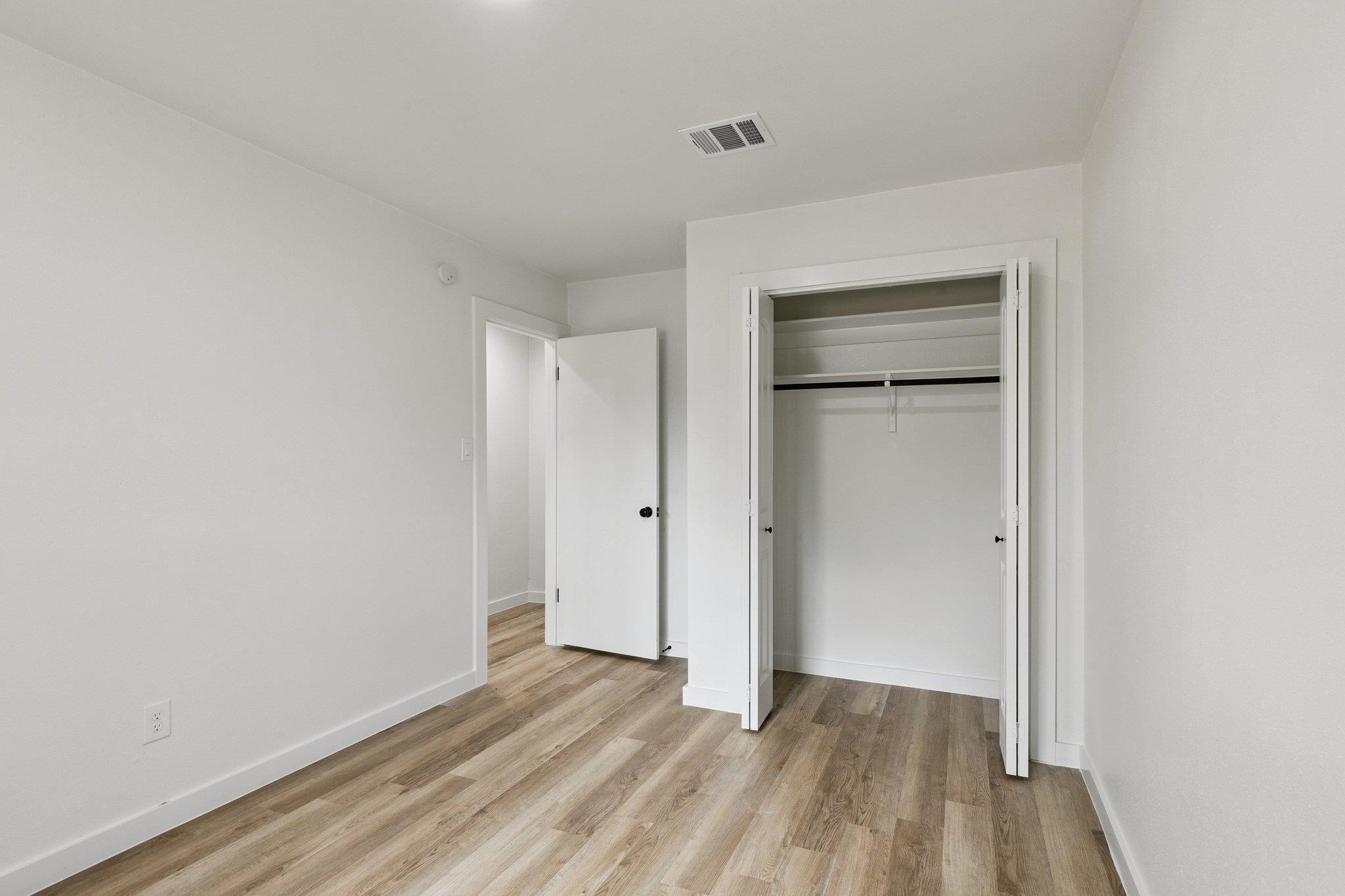 3912 Hillside Dr, Round Rock, TX 78681