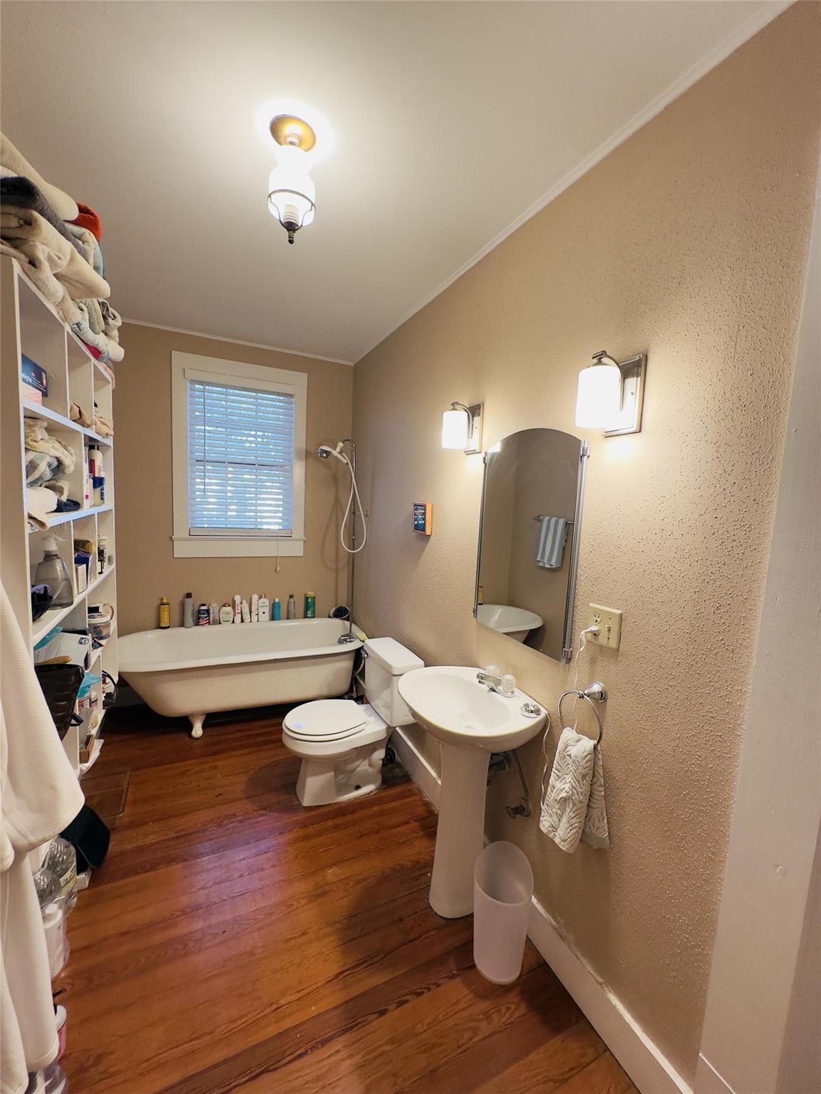 209 W Bagdad Ave, Round Rock, TX 78664