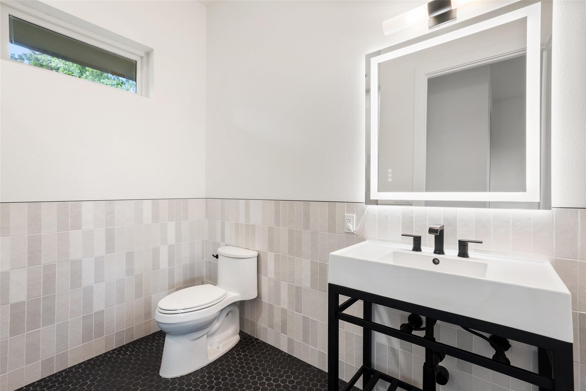 8701 Bellancia Dr, Austin, TX 78738