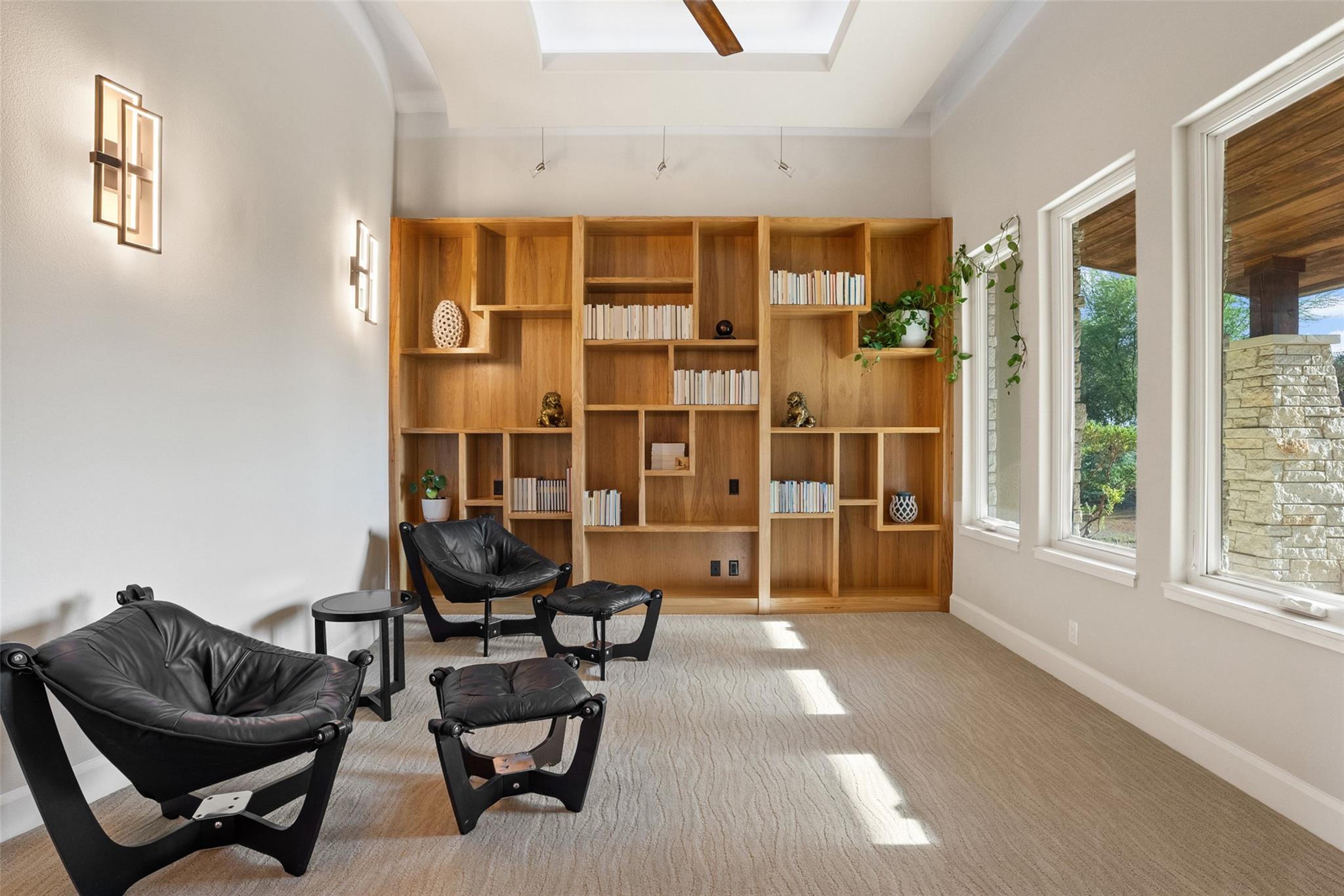 8701 Bellancia Dr, Austin, TX 78738