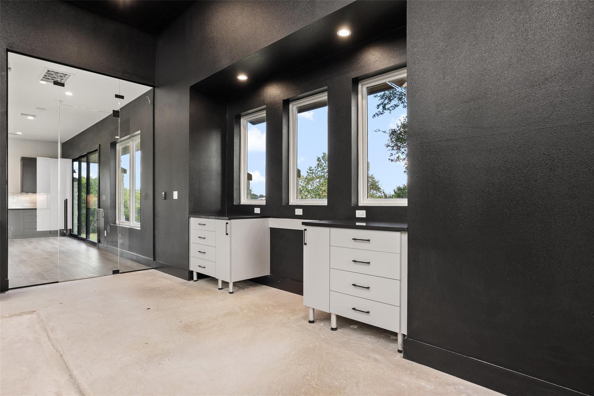 8701 Bellancia Dr, Austin, TX 78738