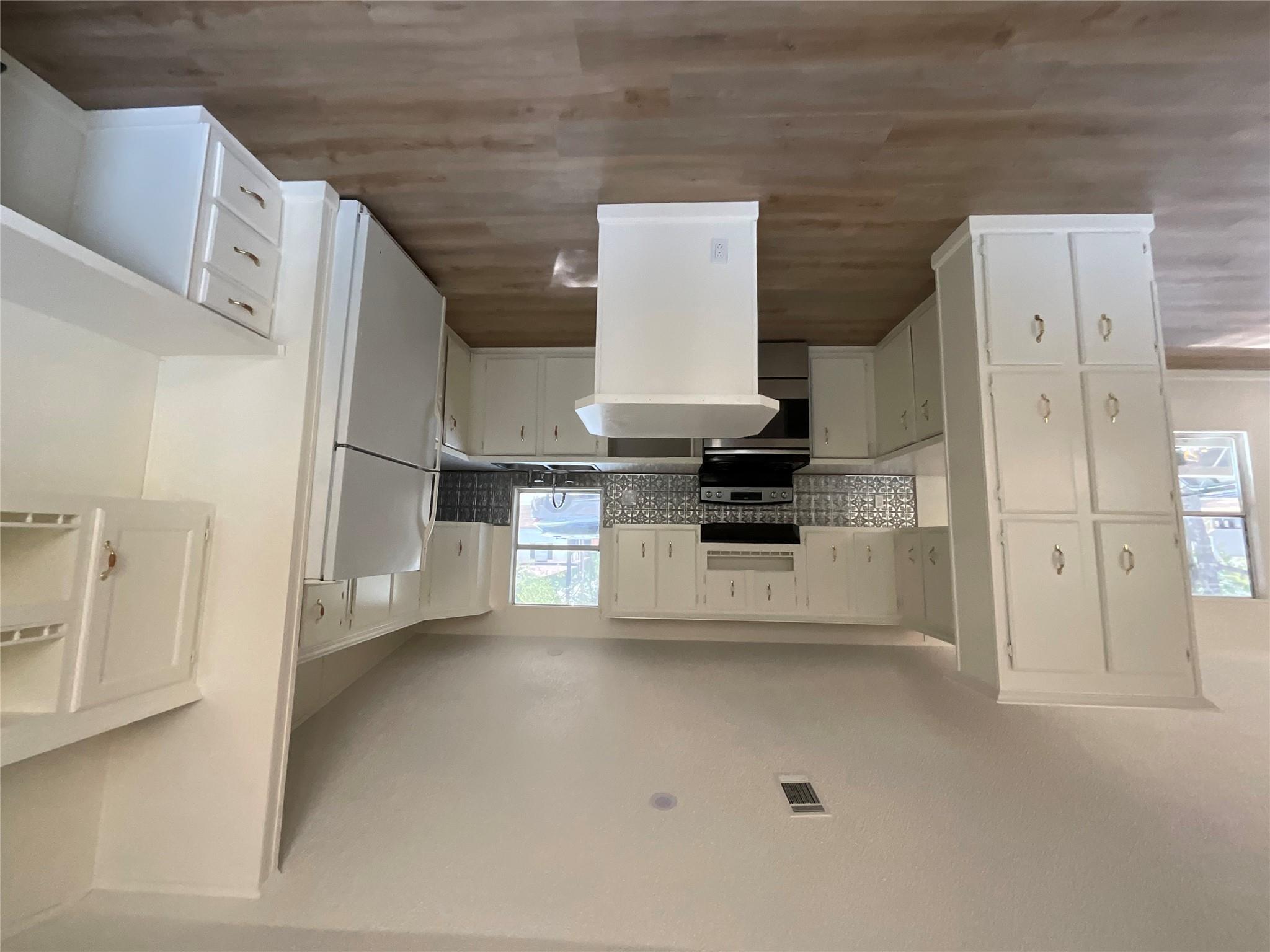 204 Overhill, Bastrop, TX 78602