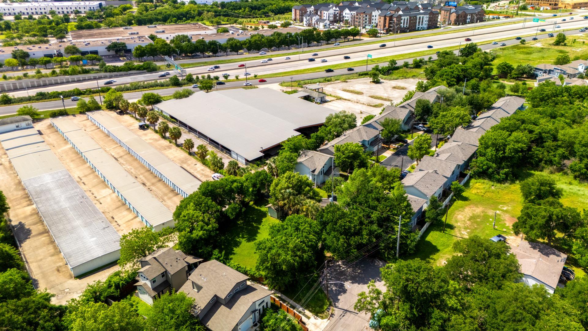 7312 E Ben White Blvd # 18, Austin, TX 78741