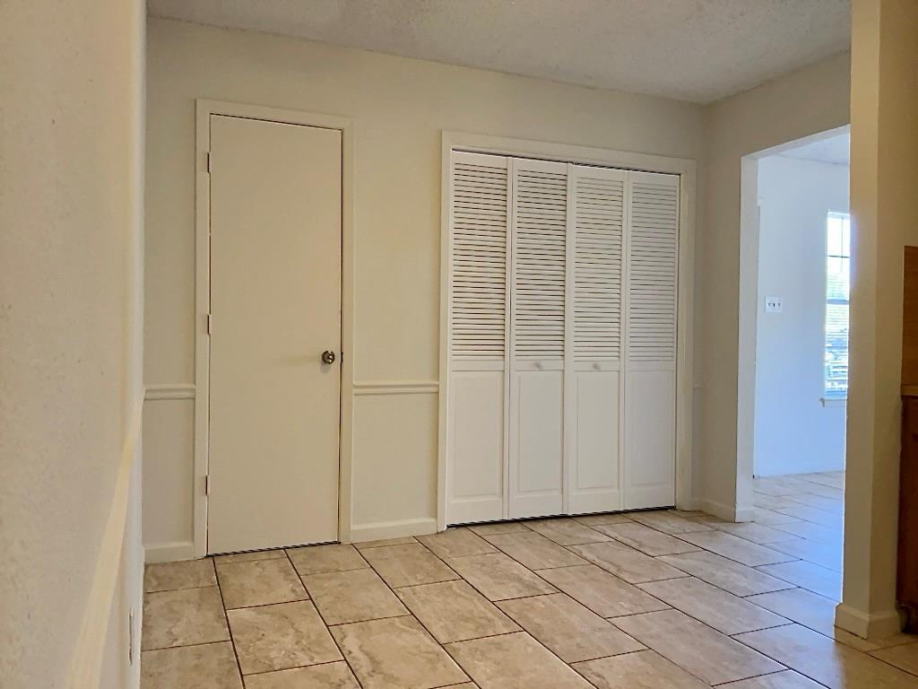 801 Country Aire Dr # A, Round Rock, TX 78664