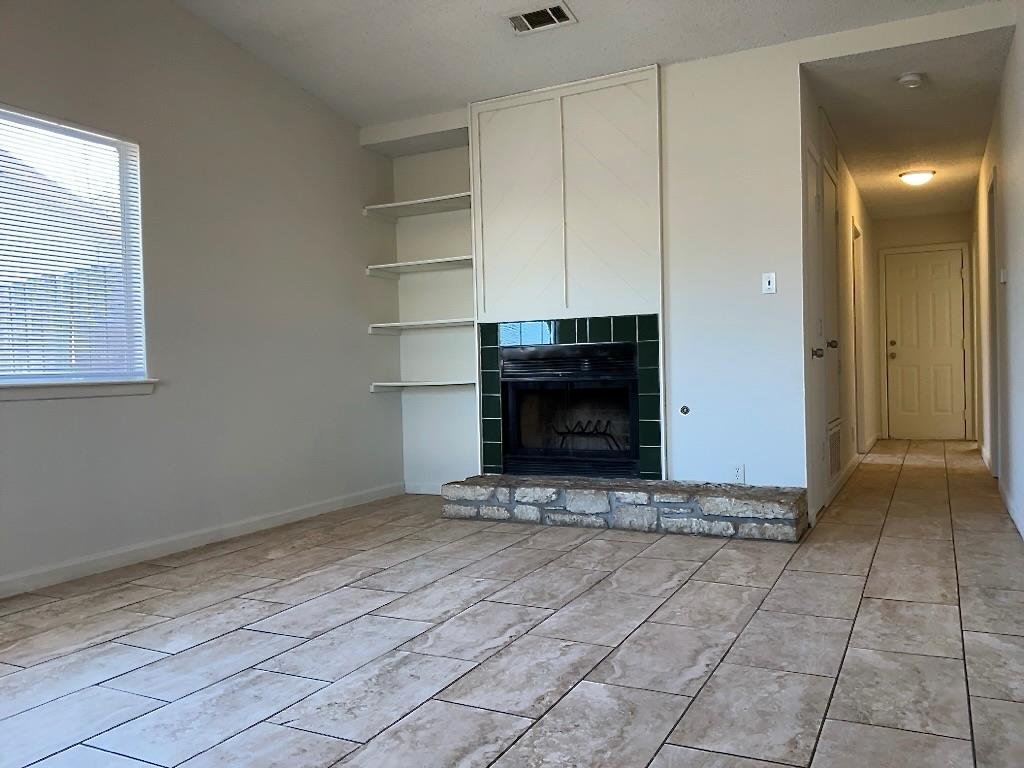 801 Country Aire Dr # A, Round Rock, TX 78664