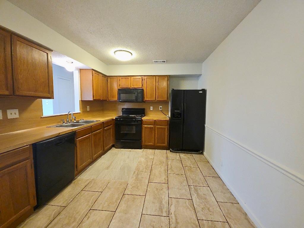 801 Country Aire Dr # A, Round Rock, TX 78664