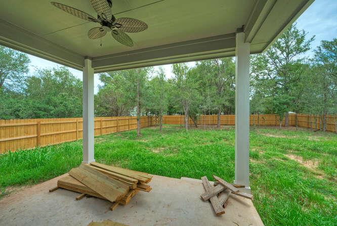 126 E Pauwela Ln, Bastrop, TX 78602