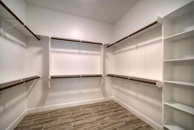 126 E Pauwela Ln, Bastrop, TX 78602