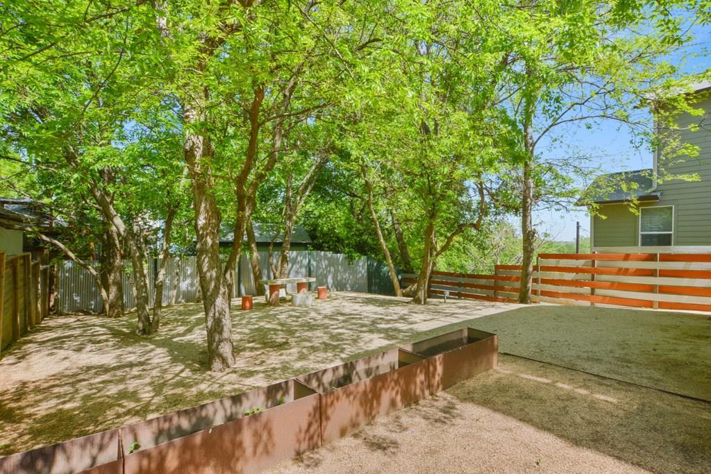 2410 Bryan St, Austin, TX 78702