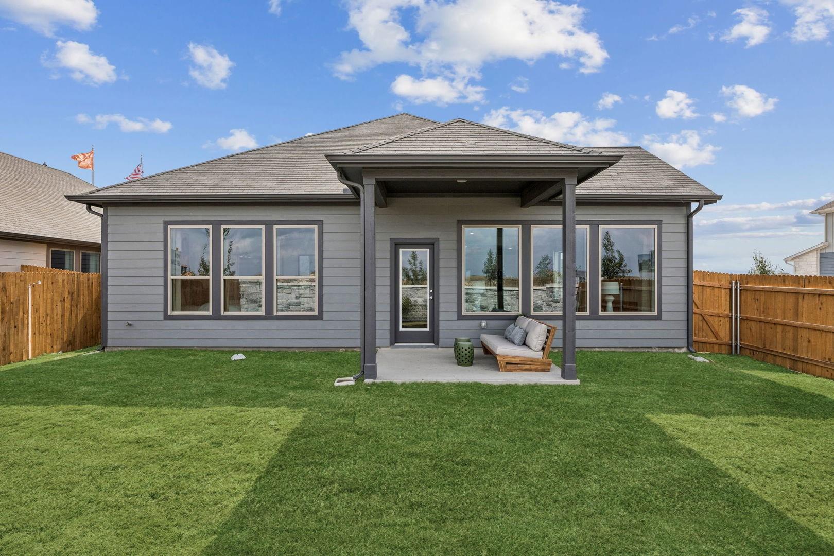 119 Mandeville Dr, Hutto, TX 78634