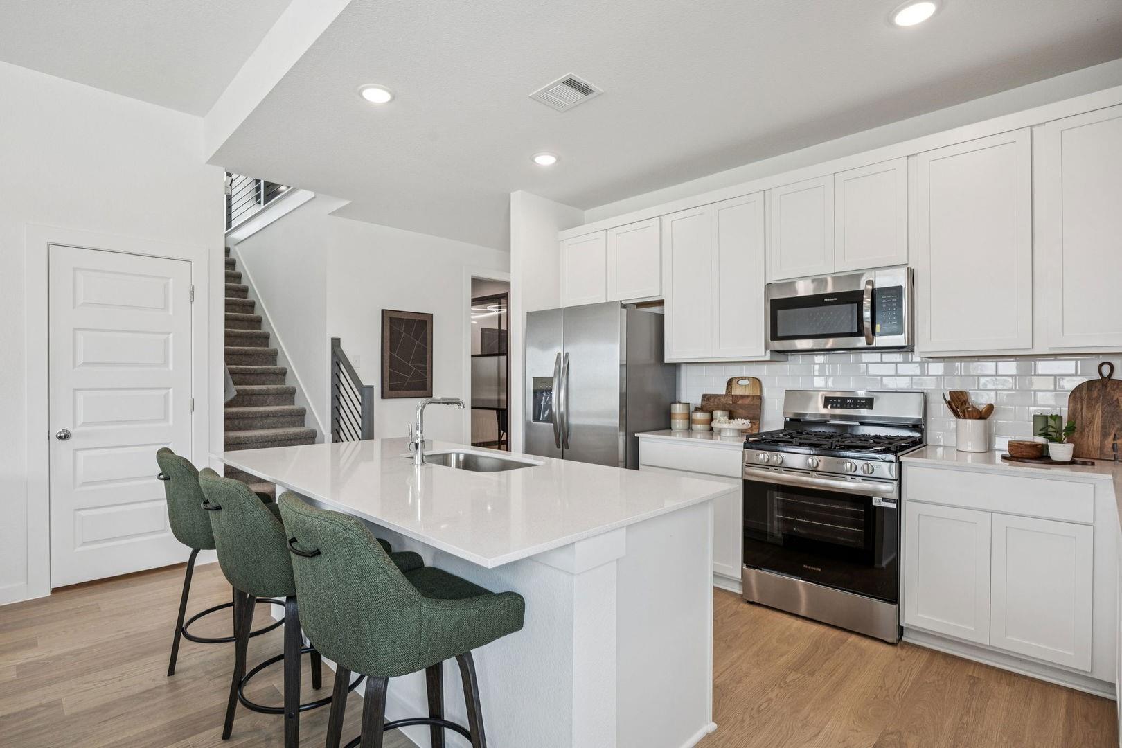 119 Mandeville Dr, Hutto, TX 78634