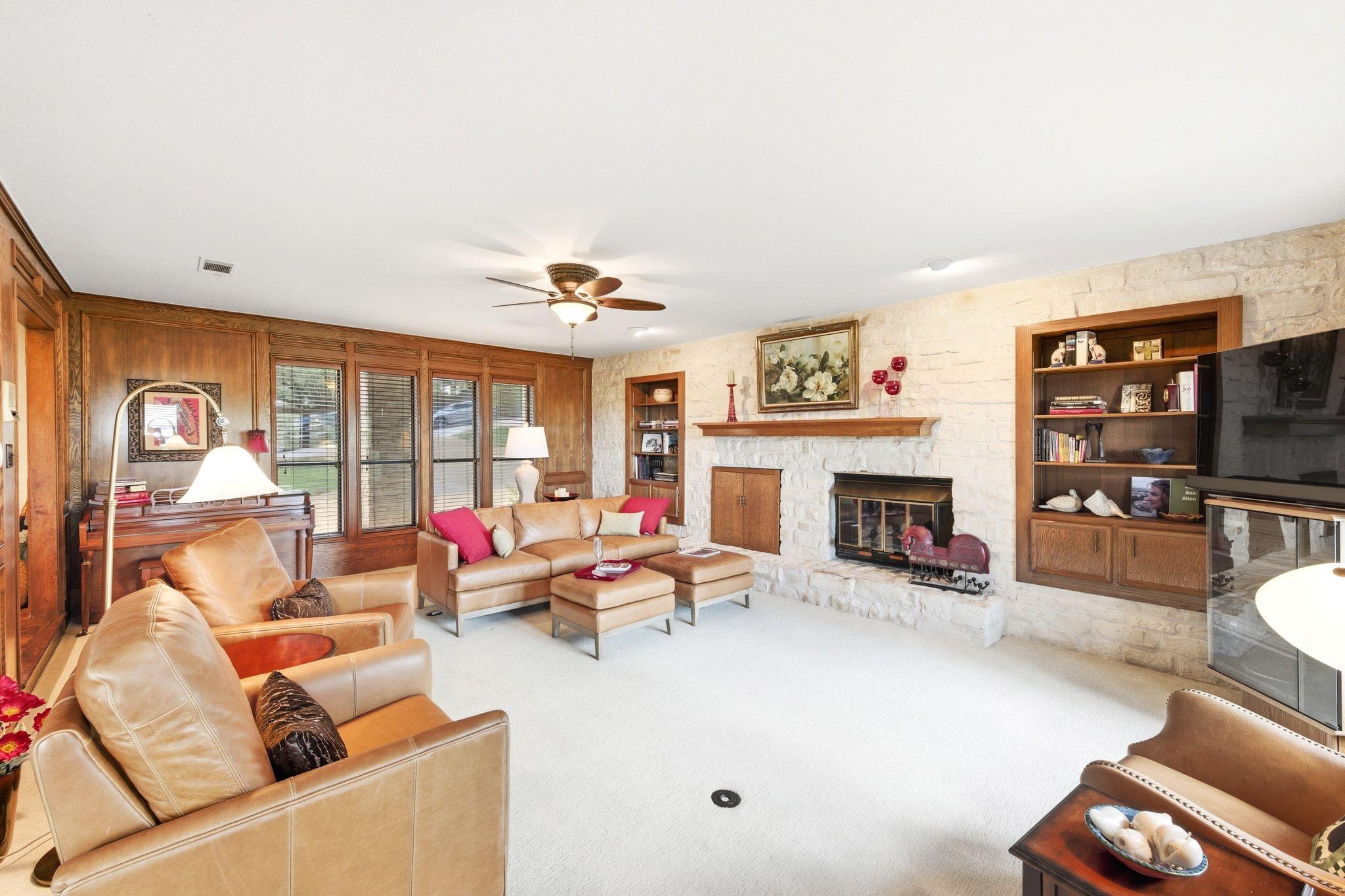 1417 Bay Hill Dr, Austin, TX 78746