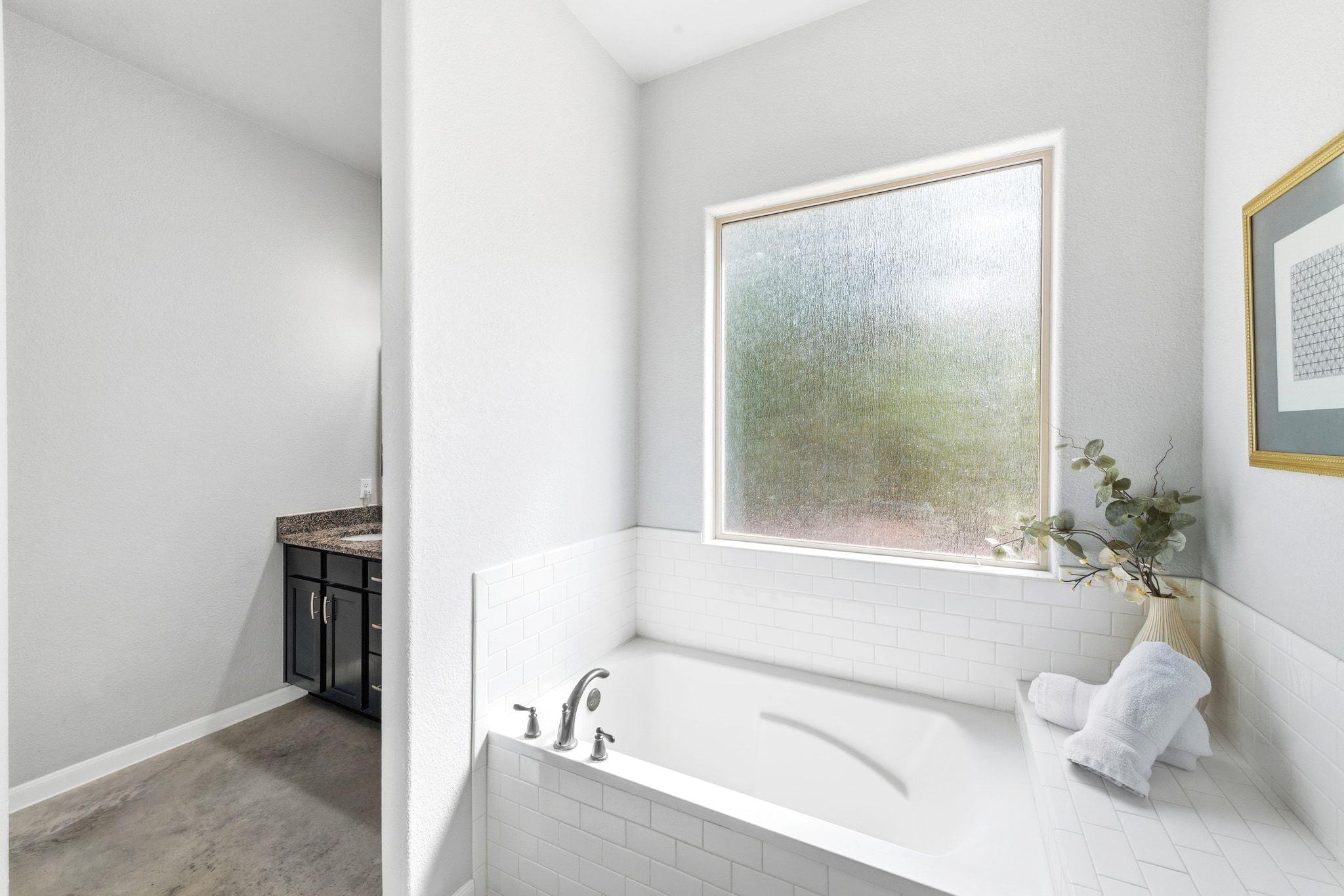 133 & 135 E Keanahalululu Ln, Bastrop, TX 78602