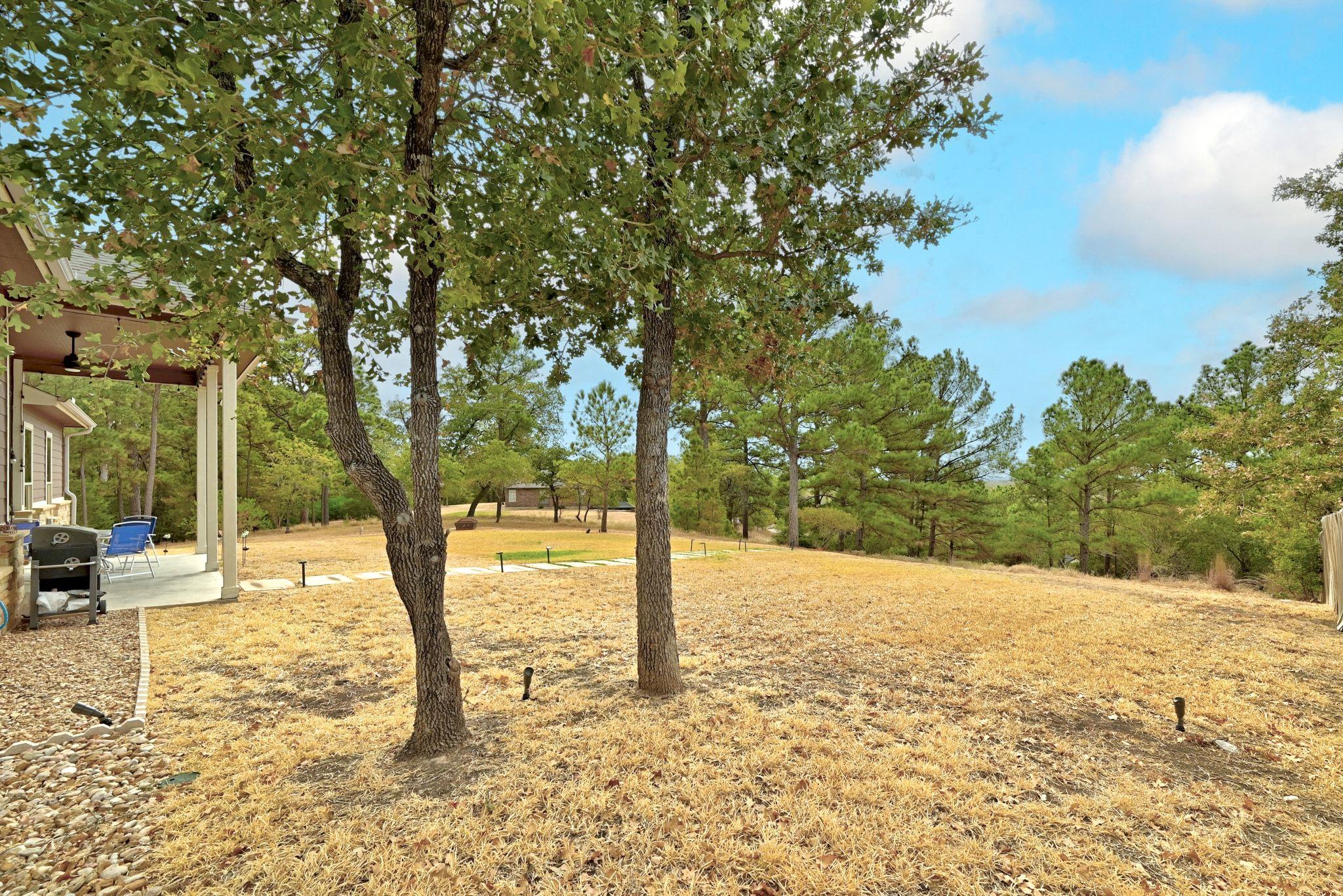 133 & 135 E Keanahalululu Ln, Bastrop, TX 78602